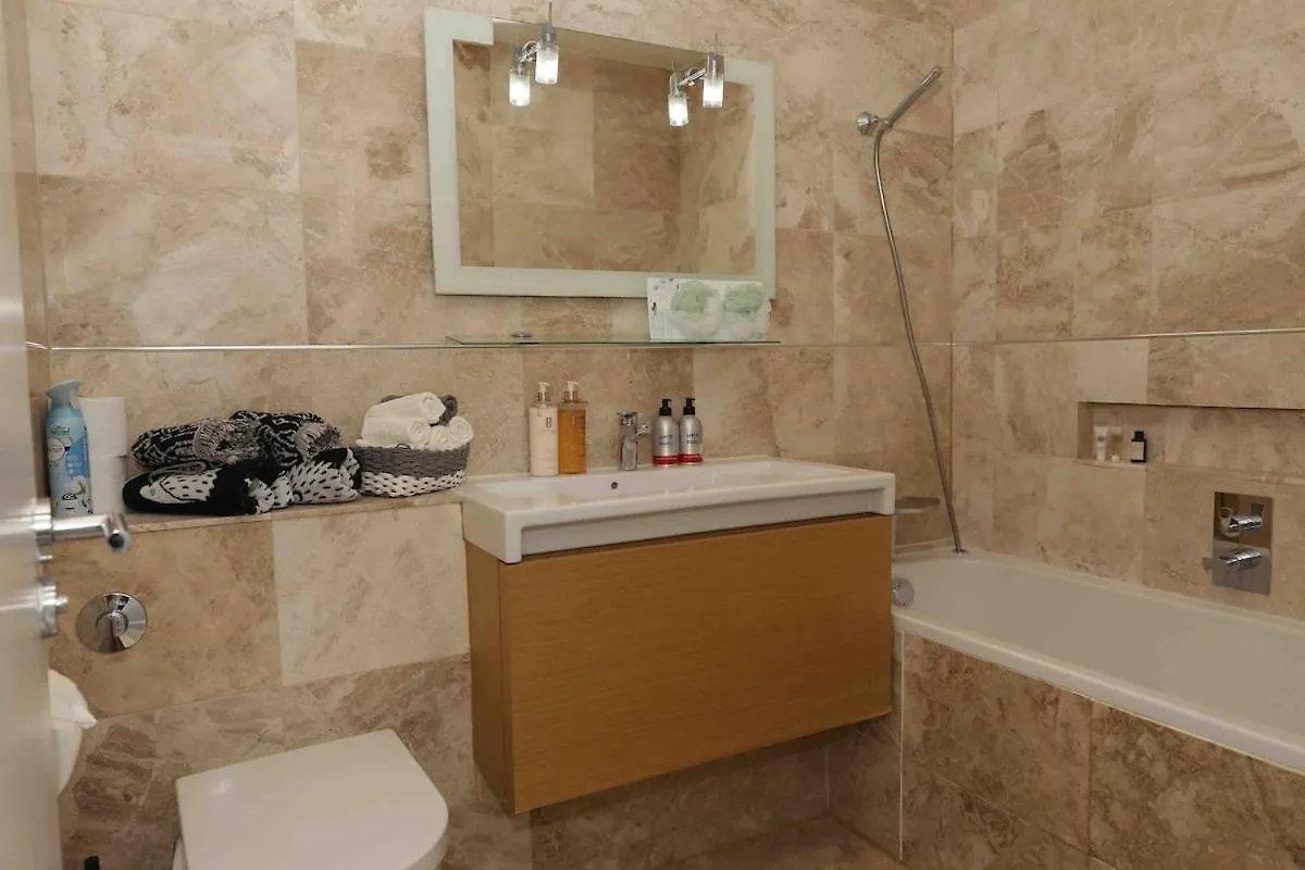 In The River Times View London Apartment
