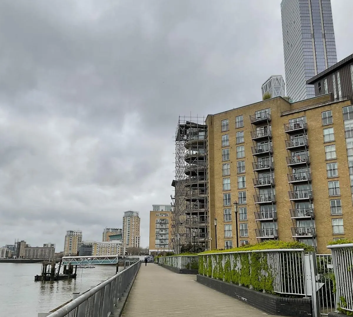 In The River Times View London Apartment